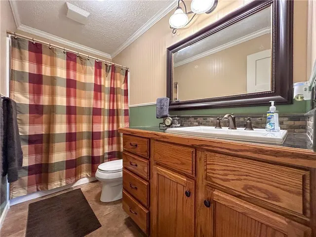 $349,000 | 2222 State Line Road, Prescott, KS 66767