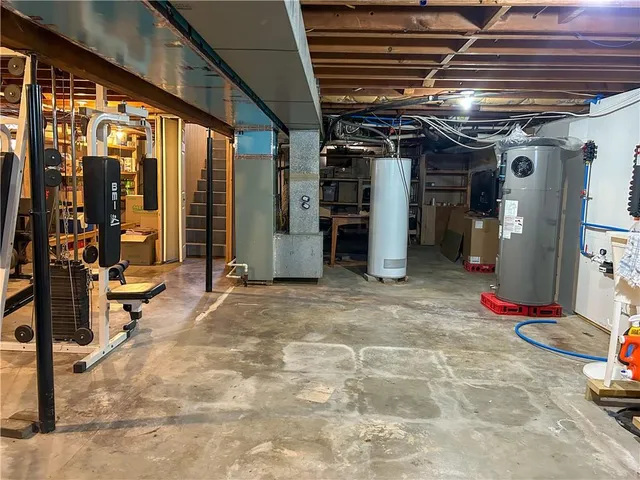 $349,000 | 2222 State Line Road, Prescott, KS 66767