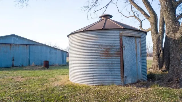 $349,000 | 2222 State Line Road, Prescott, KS 66767