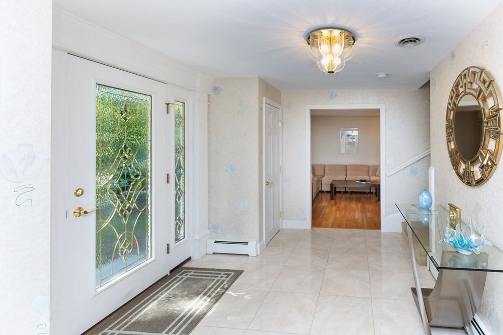 17 Magnolia Road Sharon, MA 02067 - Photo 6 of 38