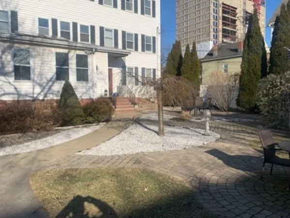 $2,800 | 223 Hurley Street, Unit B, Cambridge, MA 02141