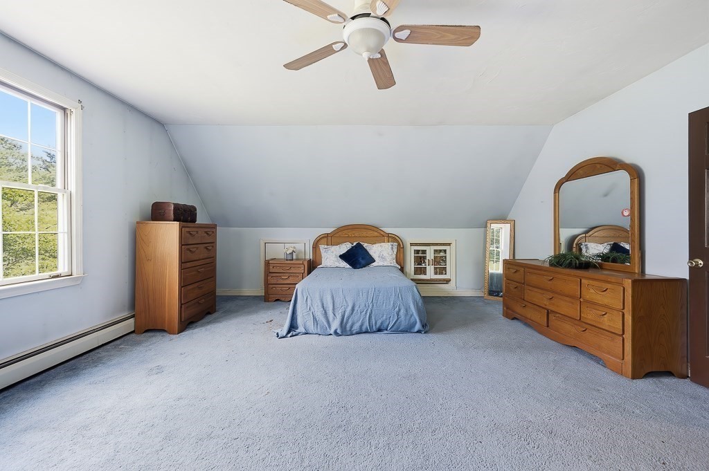 227 8 Lots Road Sutton, MA 01590 - Photo 13 of 42