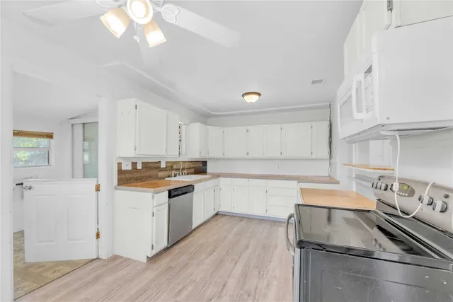 $550,000 | 20235 Engelmann Lane, Manor, TX 78653