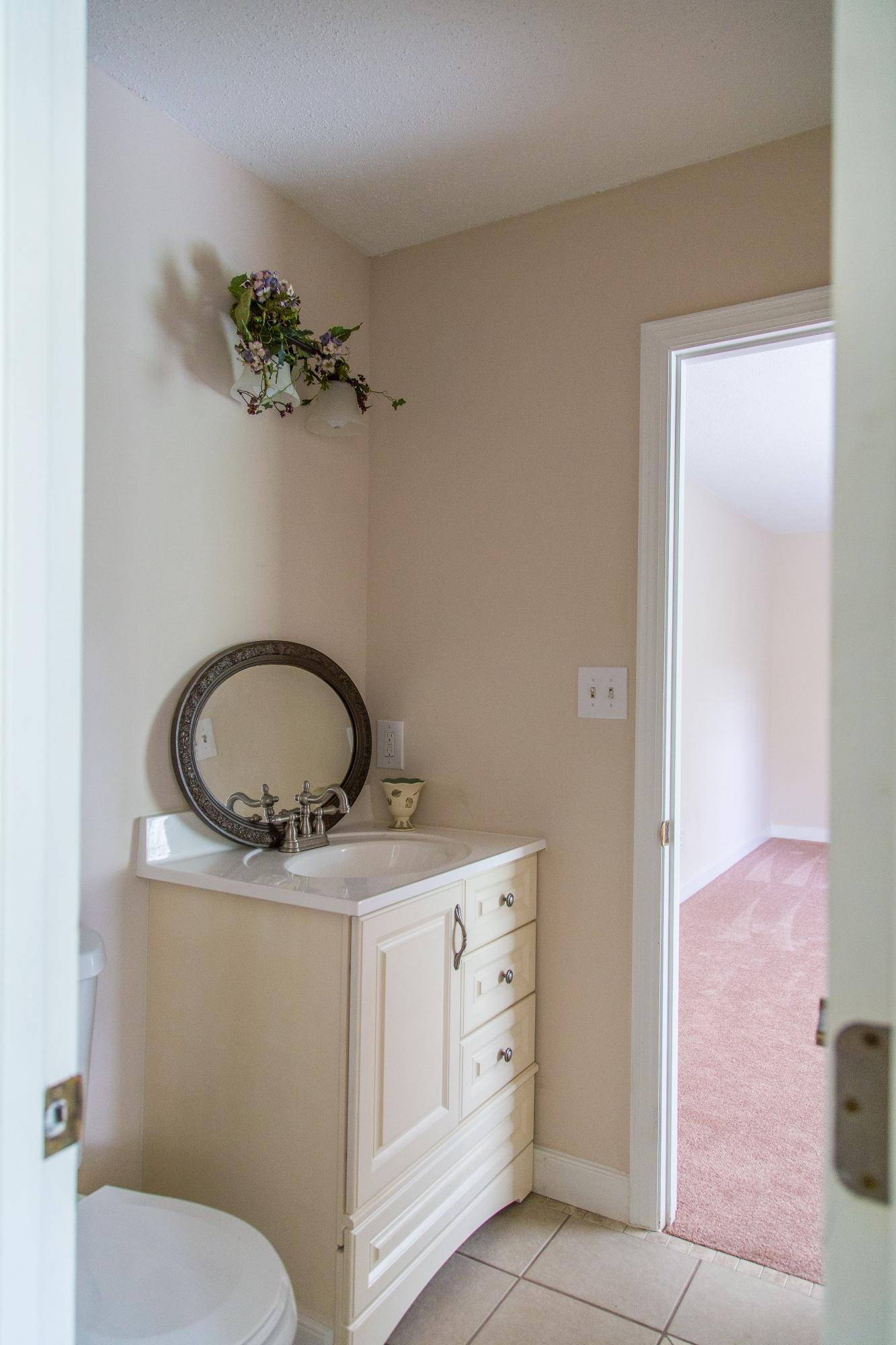 10826 Dundee Road Knoxville, TN 37934 - Photo 11 of 25 Dundee DiFranco Home Team Half Bath