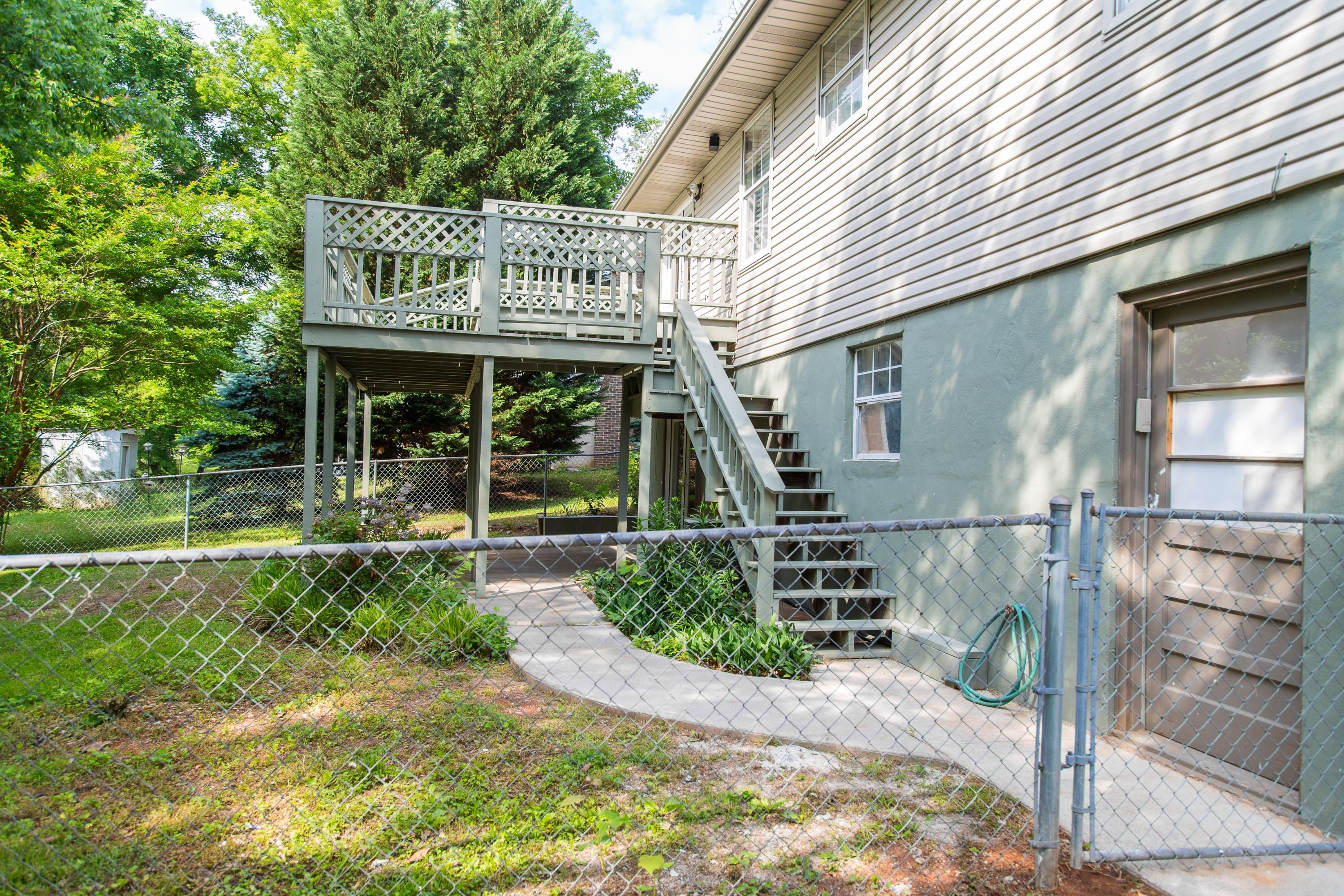 10826 Dundee Road Knoxville, TN 37934 - Photo 19 of 25 Dundee DiFranco Home Team Deck