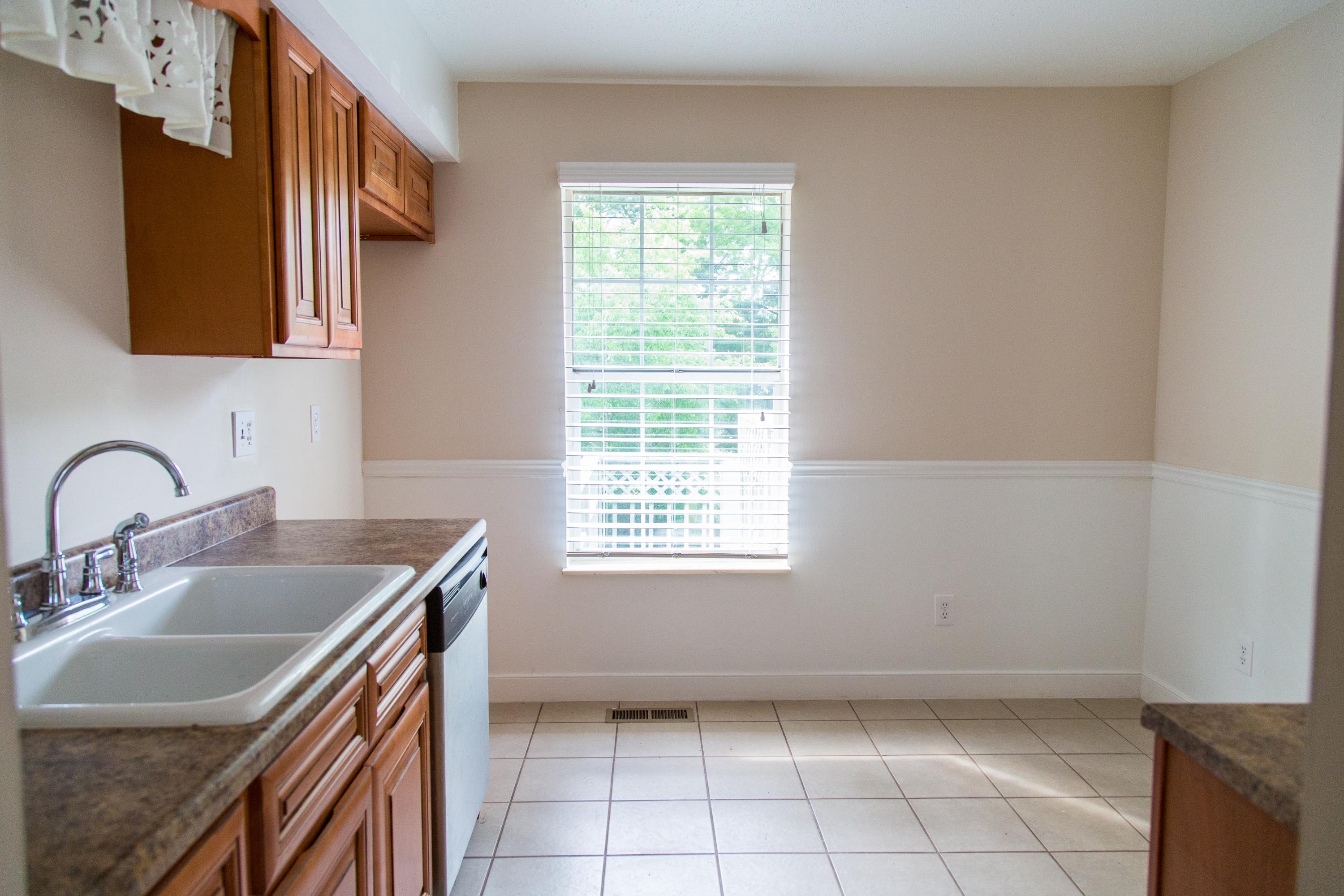 10826 Dundee Road Knoxville, TN 37934 - Photo 7 of 25 Dundee DiFranco Home Team Kitchen - 2