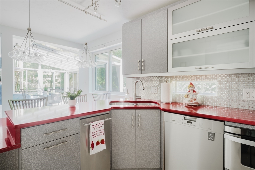 44 Old Forge Road Weymouth, MA 02190 - Photo 14 of 42 Gallery Image 14