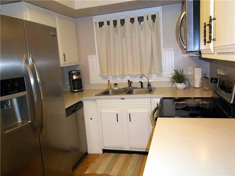 329 Iron Bridge Road Cicero, IN 46034 - Photo 5 of 24 Gallery Image 5