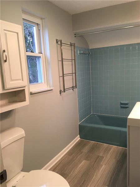 312 Byron Road Pittsburgh, PA 15237 - Photo 8 of 9 Gallery Image 8