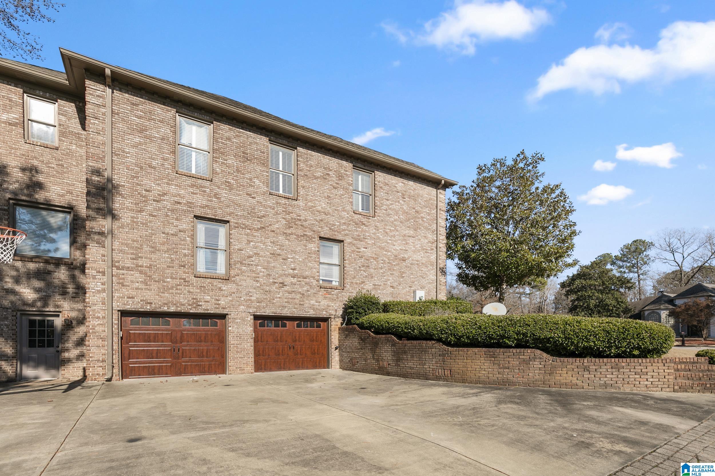 349 Turnberry Road Hoover, AL 35244 - Photo 6 of 98