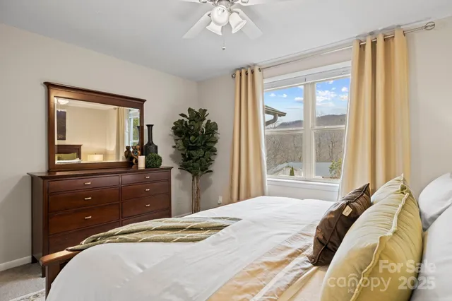 $748,500 | 106 Bishop Cove Road, Fairview, NC 28730