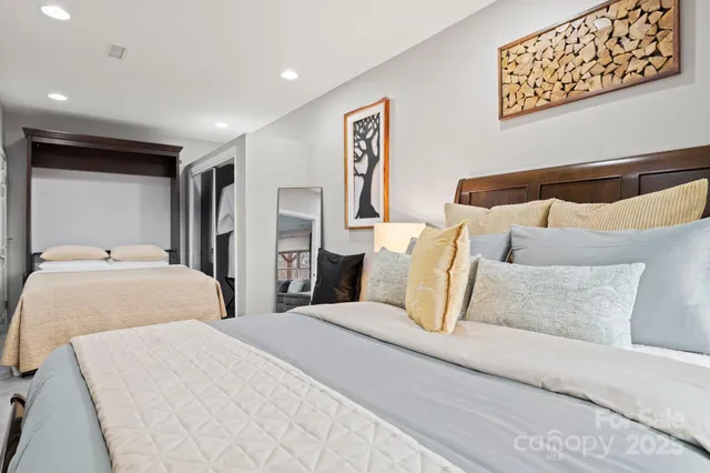 $748,500 | 106 Bishop Cove Road, Fairview, NC 28730