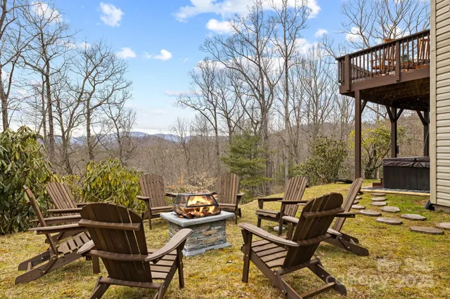 $748,500 | 106 Bishop Cove Road, Fairview, NC 28730