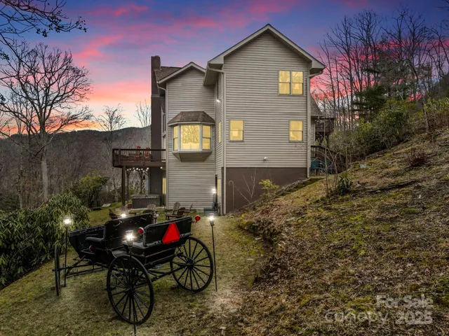 $748,500 | 106 Bishop Cove Road, Fairview, NC 28730