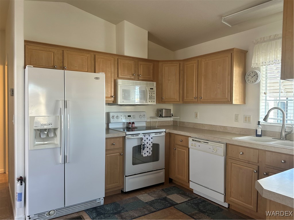 2000 Ramar Road, Unit 178 Bullhead City, AZ 86442 - Photo 8 of 25 Kitchen