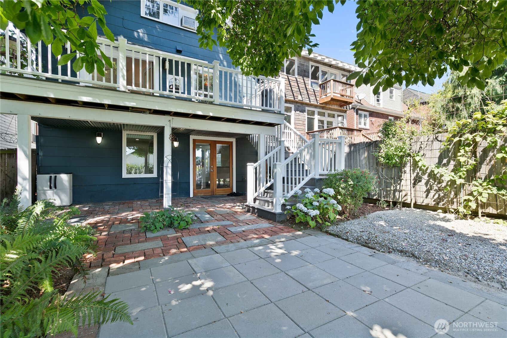 6540 19th Avenue Northeast Seattle, WA 98115 - Photo 33 of 40 a front view of a house