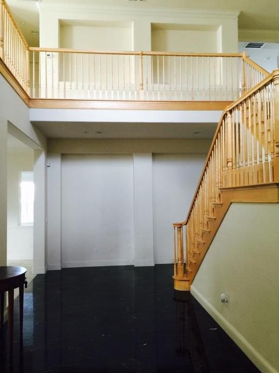 309 Carrick Circle Hayward, CA 94542 - Photo 4 of 12 a view of entryway