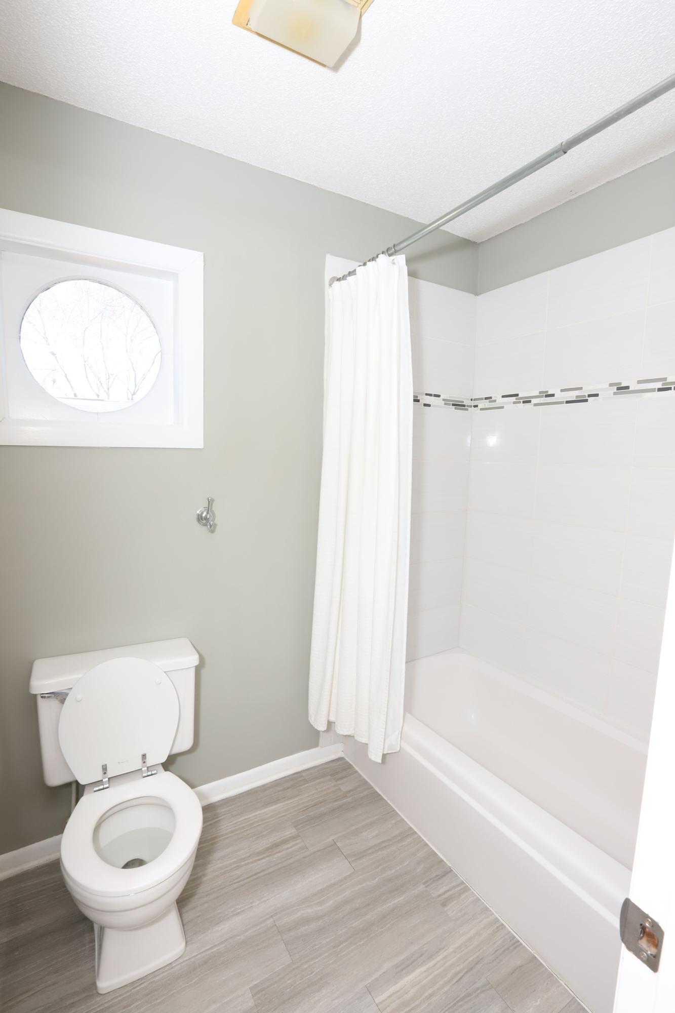1236 Chelsea Road Knoxville, TN 37922 - Photo 23 of 29 chelsea owner bath2