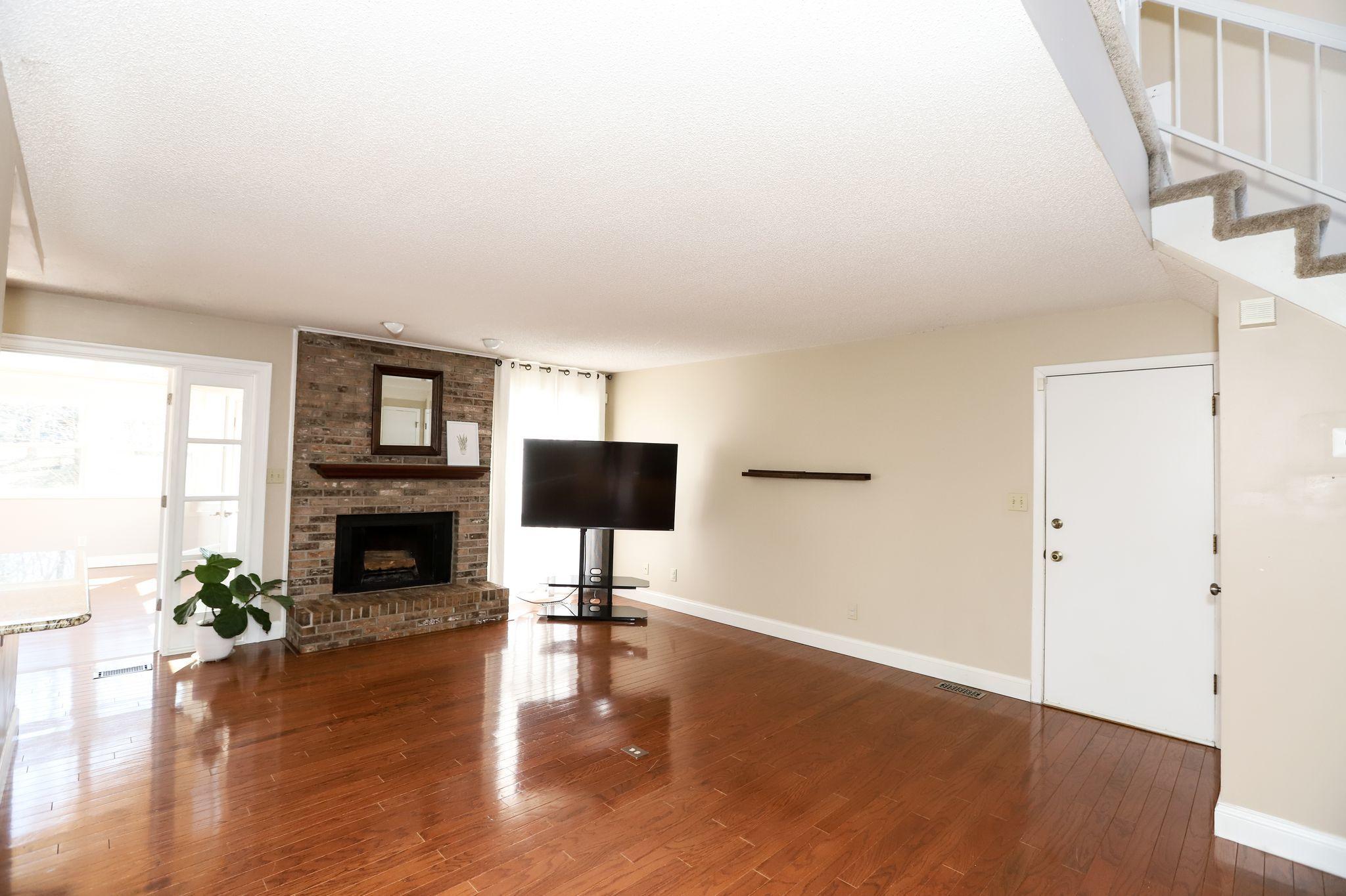 chelsea living room from dining room