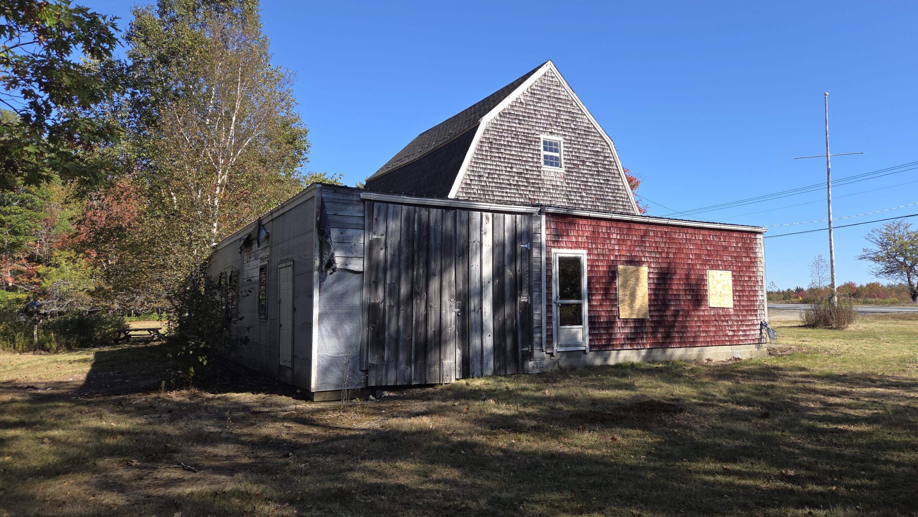 138 Caterpillar Hill Road Sedgwick, ME 04673 - Photo 10 of 31 20251003_101030 - Copy