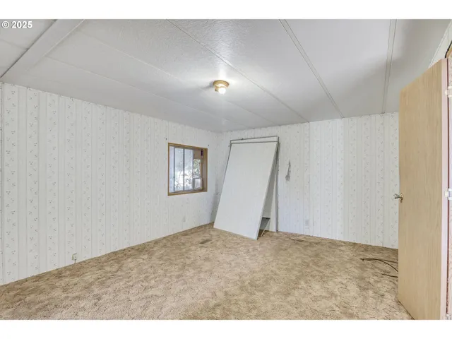 $319,500 | 9160 Southwest Par 3 Drive, Cornelius, OR 97113