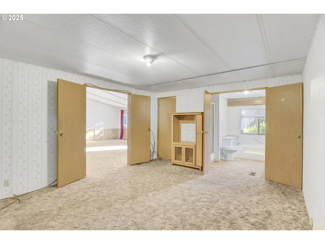 $319,500 | 9160 Southwest Par 3 Drive, Cornelius, OR 97113