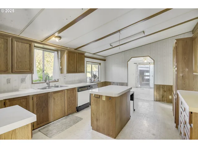 $319,500 | 9160 Southwest Par 3 Drive, Cornelius, OR 97113