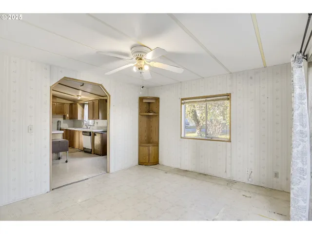 $319,500 | 9160 Southwest Par 3 Drive, Cornelius, OR 97113