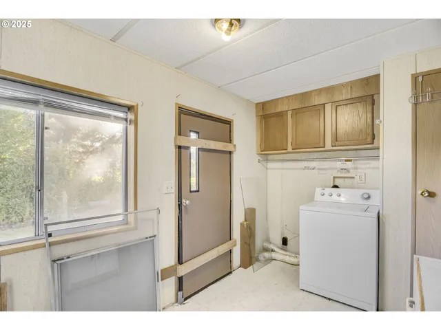 $319,500 | 9160 Southwest Par 3 Drive, Cornelius, OR 97113