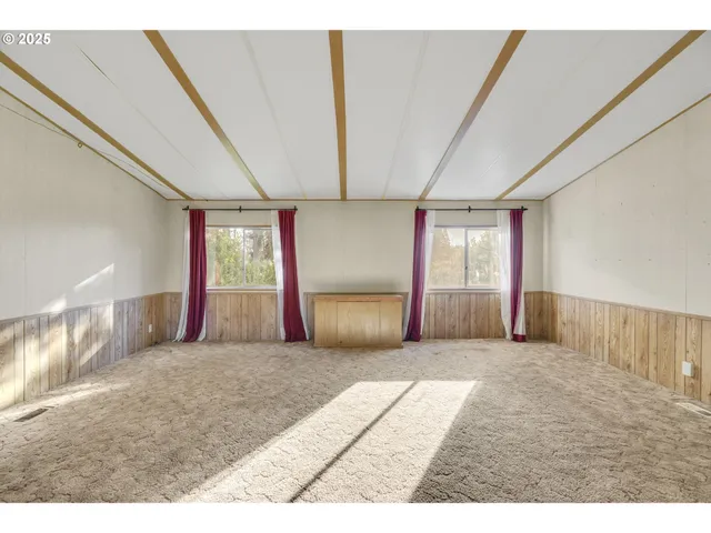 $319,500 | 9160 Southwest Par 3 Drive, Cornelius, OR 97113