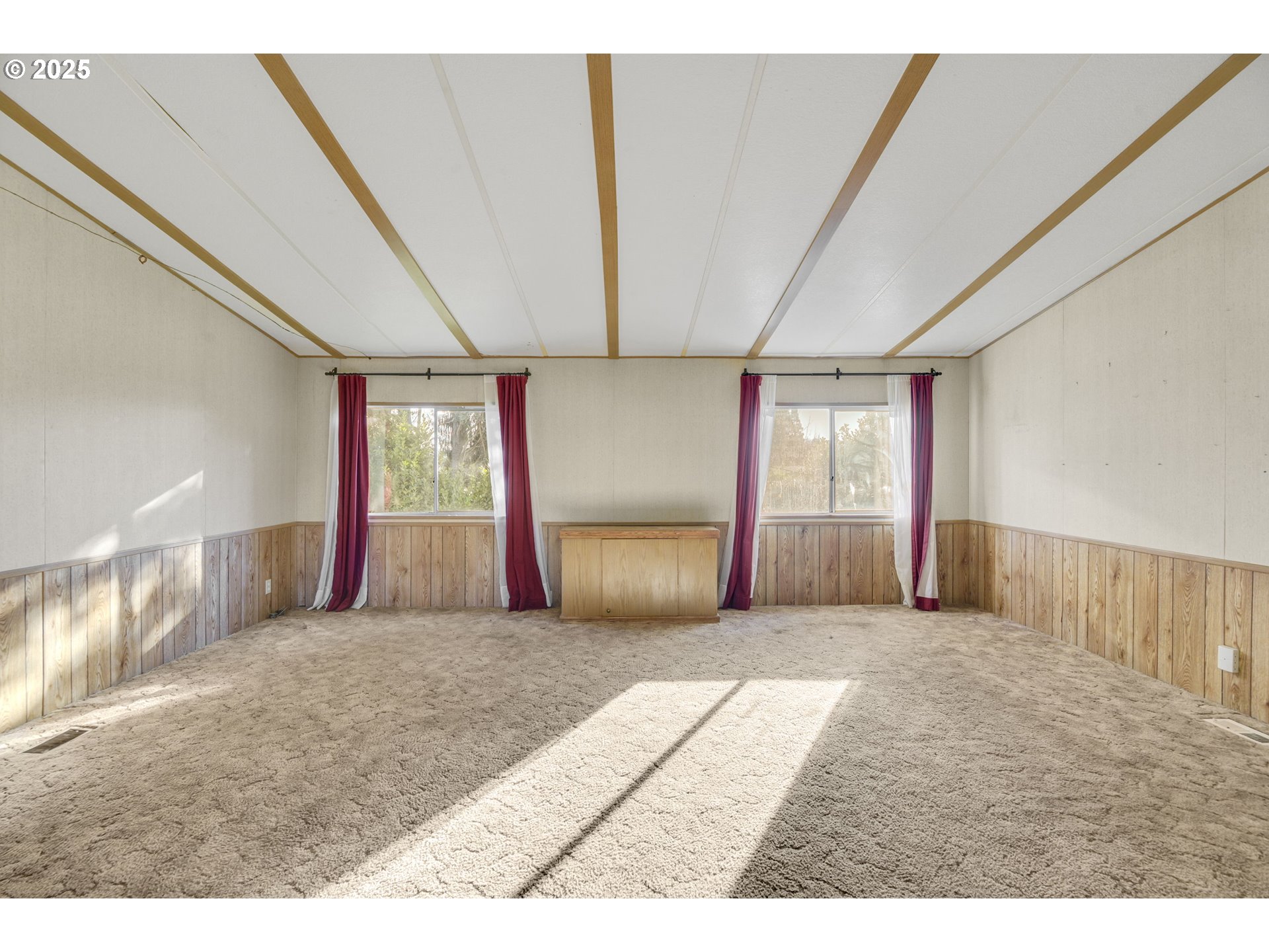 9160 Southwest Par 3 Drive Cornelius, OR 97113 - Photo 4 of 37