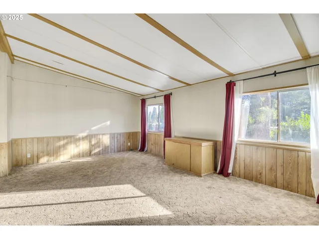 $319,500 | 9160 Southwest Par 3 Drive, Cornelius, OR 97113