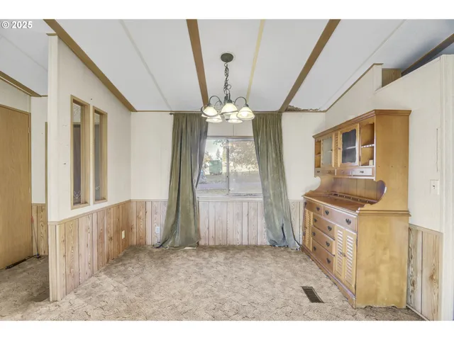 $319,500 | 9160 Southwest Par 3 Drive, Cornelius, OR 97113