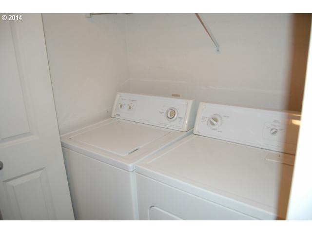 17564 Northwest Springville Road, Unit H11 Portland, OR 97229 - Photo 9 of 12 Gallery Image 9