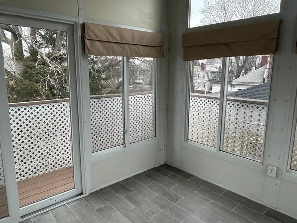 $3,200 | 25 Baltimore Street, Unit 2/3, Lynn, MA 01902