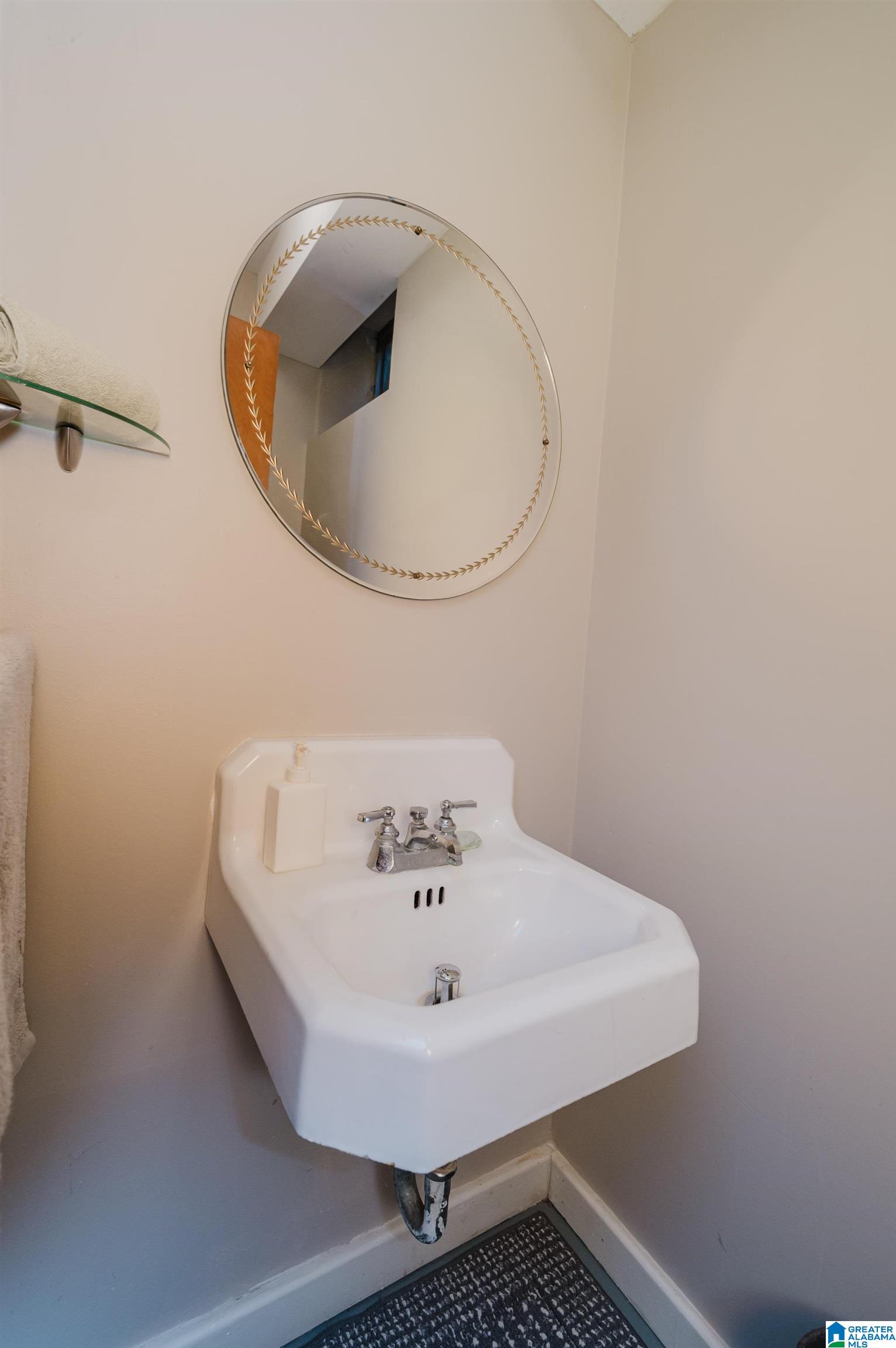 2710 Shades Crest Road Birmingham, AL 35209 - Photo 42 of 60