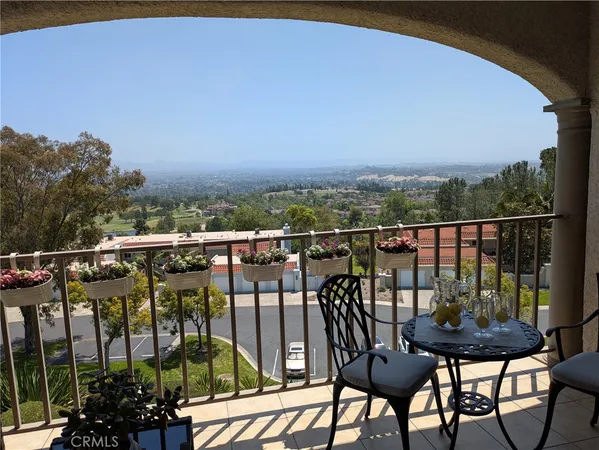 $699,900 | 4026 Calle Sonora Este, Unit 3B, Laguna Woods, CA 92637
