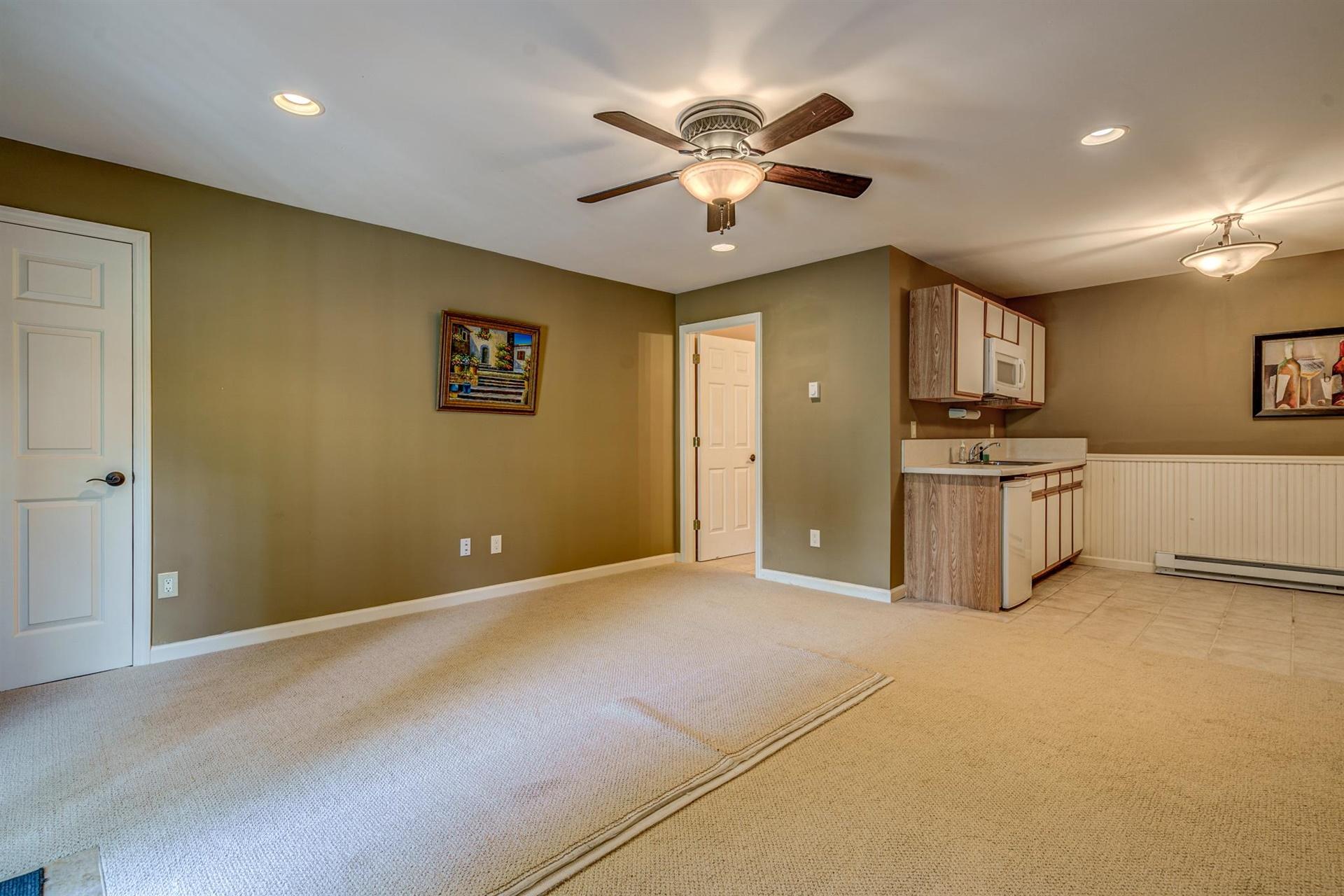 254 Periwinkle Road Moneta, VA 24121 - Photo 82 of 98 77-254 Periwinkle 068