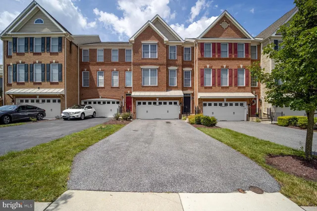 $575,000 | 4521 Thoroughbred Drive, Upper Marlboro, MD 20772