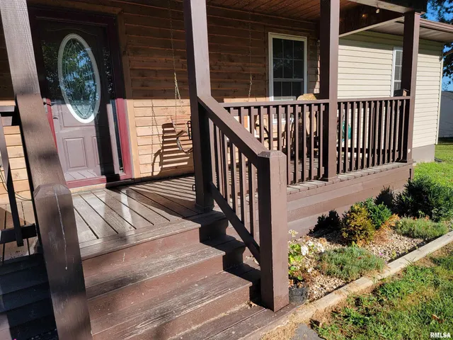 $249,000 | 2517 Cherrybark Lane, Flora, IL 62839