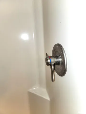 $249,000 | 2517 Cherrybark Lane, Flora, IL 62839