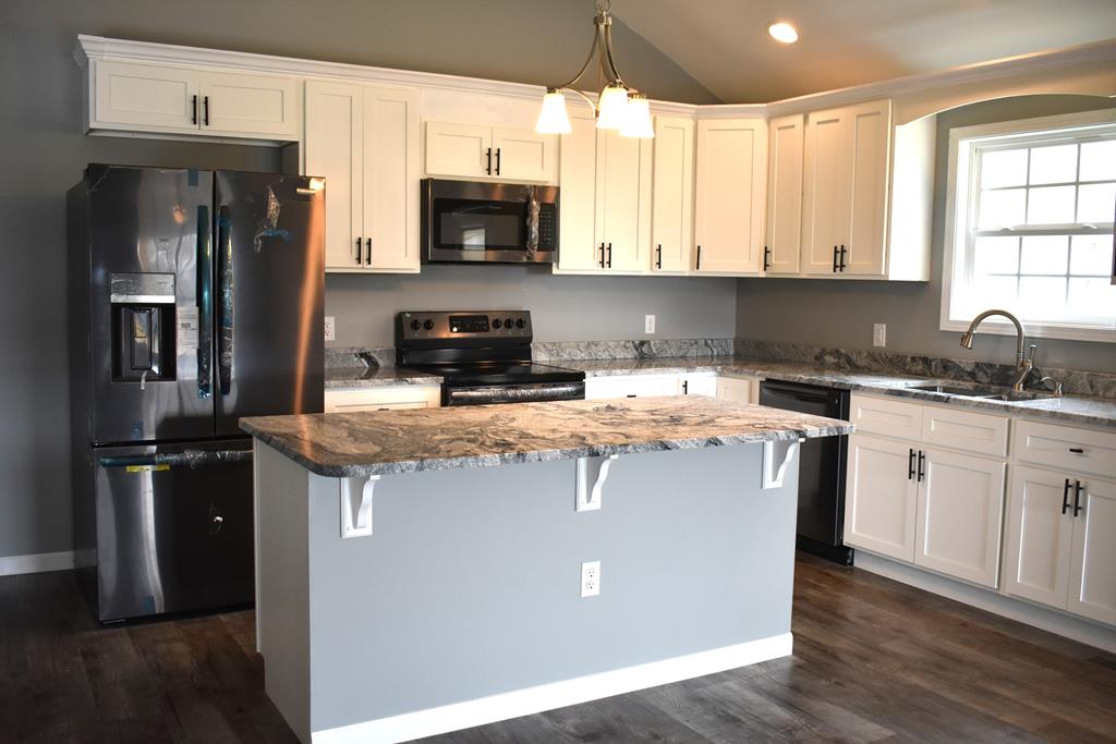 168 Farrar Road Cohutta, GA 30710 - Photo 5 of 16 Kitchen