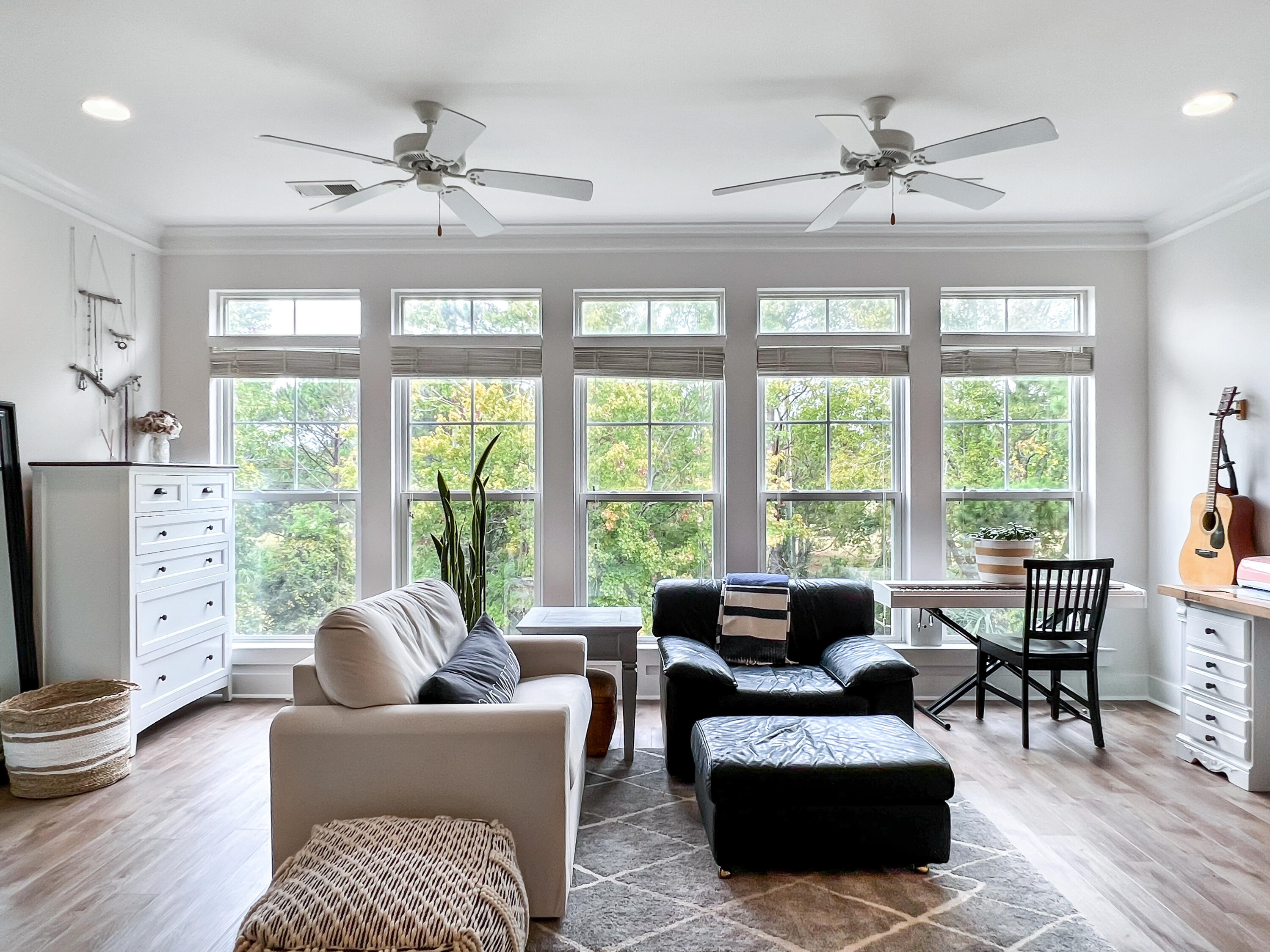1704 Hopeman Lane Mount Pleasant, SC 29466 - Photo 28 of 48 sitting area in owner's suite