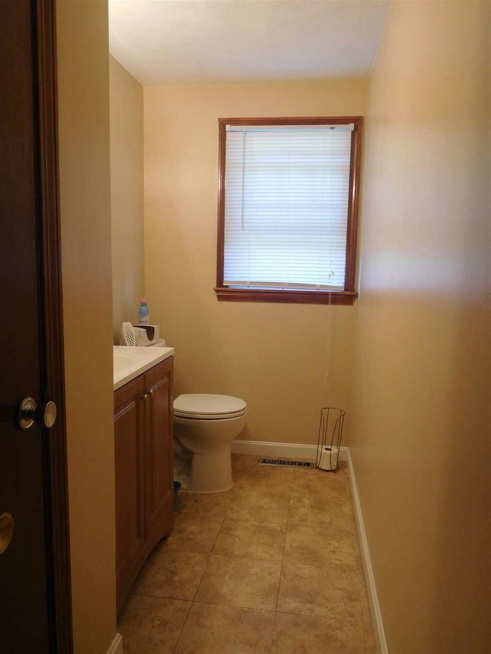 87 Scobie Pond Road Derry, NH 03038 - Photo 13 of 23