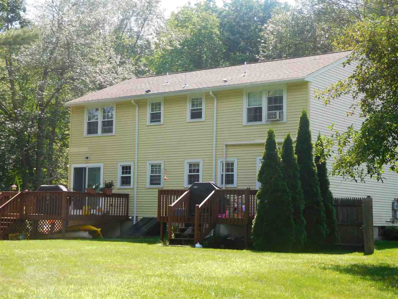 87 Scobie Pond Road Derry, NH 03038 - Photo 5 of 23