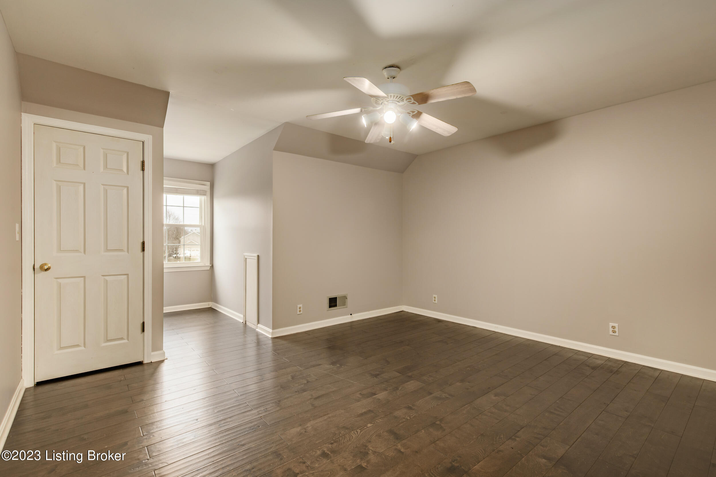 5014 Fox Run Road Buckner, KY 40010 - Photo 36 of 60 38-BR #3