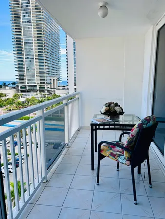 $1,900 | 1849 South Ocean Drive, Unit 1105, Hallandale Beach, FL 33009