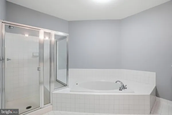 $2,500 | 7871 Rolling Woods Court, Unit 1104, Springfield, VA 22152