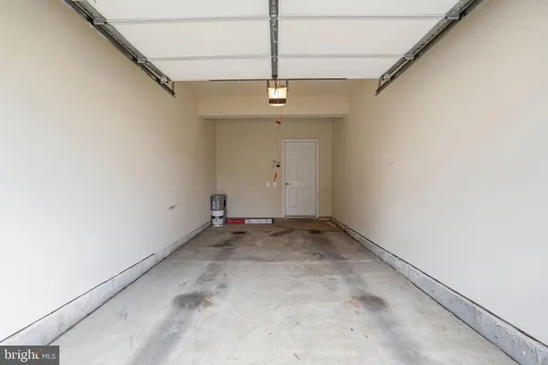 $2,500 | 7871 Rolling Woods Court, Unit 1104, Springfield, VA 22152