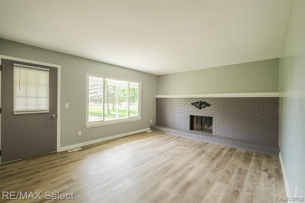 2095 North Morrish Road Flushing, MI 48433 - Photo 5 of 26